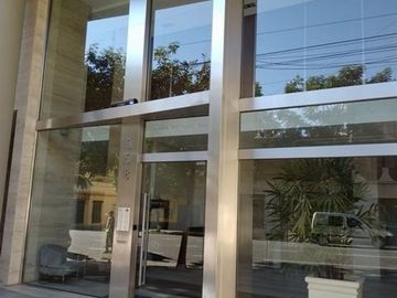 CABALLITO - Muy buen 3 ambientes con balcon. Cochera y amenities