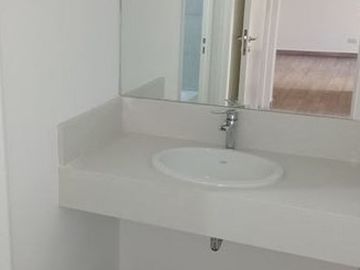 CABALLITO - Muy buen 3 ambientes con balcon. Cochera y amenities