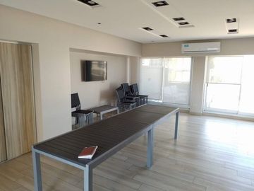 CABALLITO - Muy buen 3 ambientes con balcon. Cochera y amenities
