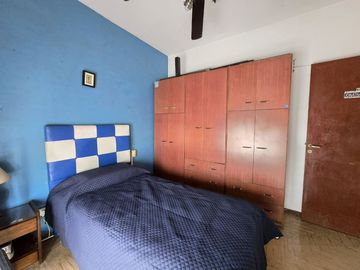 CASA 5 AMBIENTES EN VENTA EN LANÚS OESTE TERRAZA