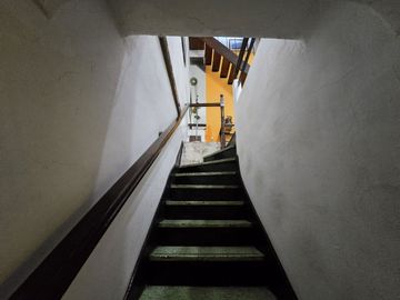 CASA 5 AMBIENTES EN VENTA EN LANÚS OESTE TERRAZA
