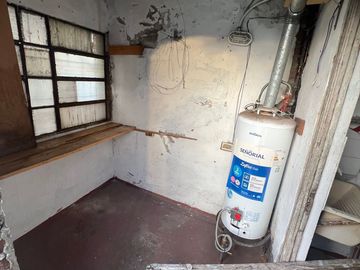 PISO UNICO 3 AMB. CON TERRAZA - MUY BUENO