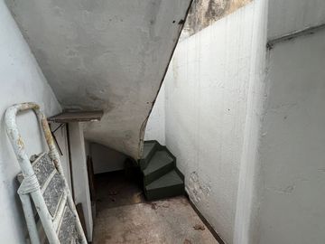 PISO UNICO 3 AMB. CON TERRAZA - MUY BUENO