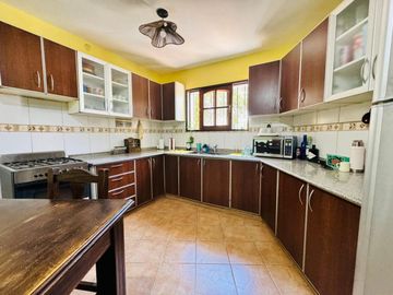 VENTA CASA 5 DORMITORIOS TALAR DE MENDIOLAZA
