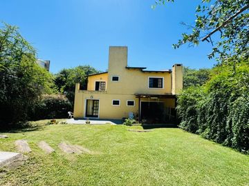 VENTA CASA 5 DORMITORIOS TALAR DE MENDIOLAZA