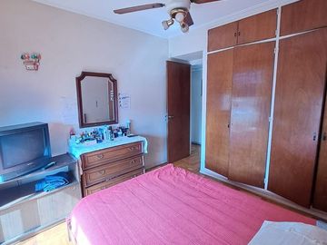 VENDE DEPARTAMENTO 3 AMBIENTES CON BALCON