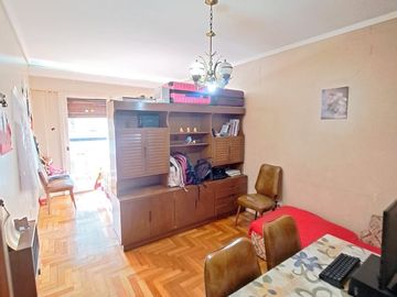 VENDE DEPARTAMENTO 3 AMBIENTES CON BALCON