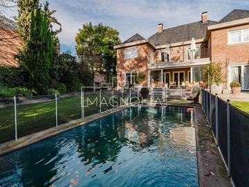 Casa en Venta en a pasos de colegio montetabor