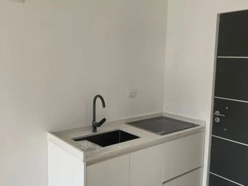 Casa en Venta en CASA NUEVA, SIN USO, MEJOR SECTOR DE COLIUMO