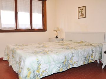 VENTA 4 Deptos tipo casa en block Villa Gesell