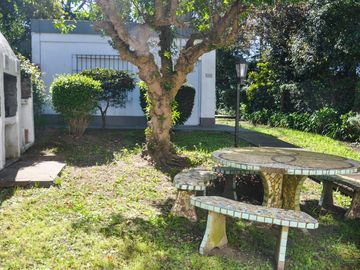 VENTA 4 Deptos tipo casa en block Villa Gesell