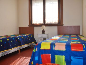 VENTA 4 Deptos tipo casa en block Villa Gesell