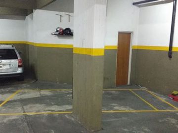 CABALLITO - Lindo y amplio departamento 3 ambientes c/balcon. COCHERA