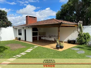 CHALET EN PASO DEL REY LADO SUR