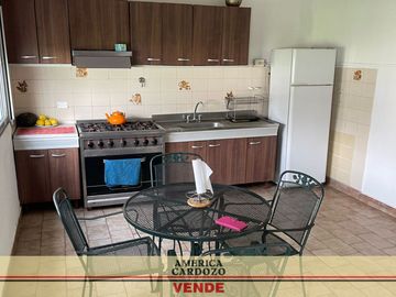 CHALET EN PASO DEL REY LADO SUR