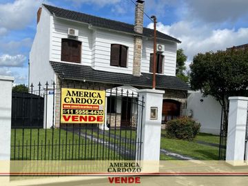 CHALET EN PASO DEL REY LADO SUR