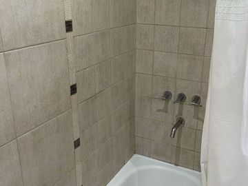 CHALET EN PASO DEL REY LADO SUR