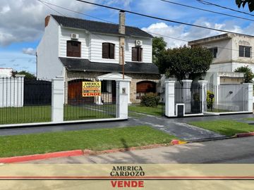 CHALET EN PASO DEL REY LADO SUR