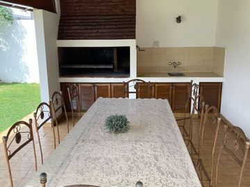 CHALET EN PASO DEL REY LADO SUR