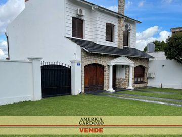 CHALET EN PASO DEL REY LADO SUR