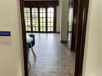 CHALET EN PASO DEL REY LADO SUR