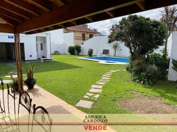 CHALET EN PASO DEL REY LADO SUR