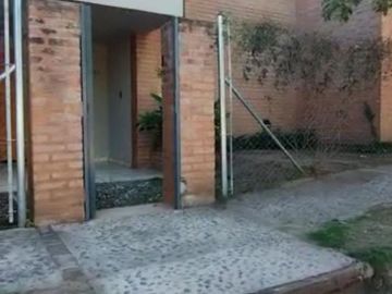 VENTA CASA 3 DOR. EL REFUGIO. ZONA ARGUELLO