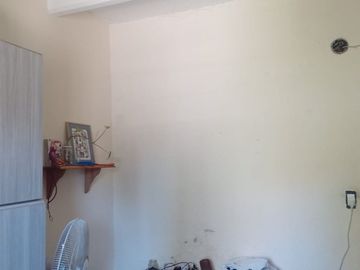 CASA EN VENTA DOS DORMITORIOS BARRIO OÑA