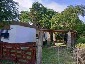 VENTA CASA DE 3 DORMITORIOS SANTA ROSA DE CALAMUCH
