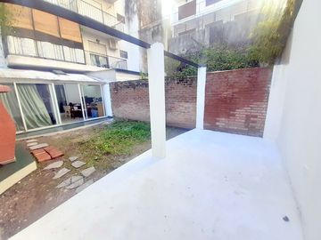 3 AMBIENTES Y 1/2 CON PATIO Y PARRILLA EN VENTA EN BELGRAN
