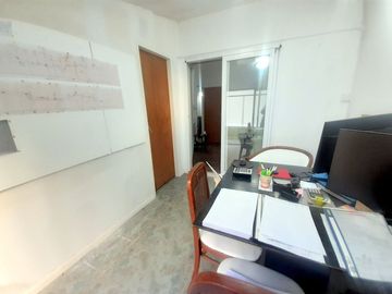 3 AMBIENTES Y 1/2 CON PATIO Y PARRILLA EN VENTA EN BELGRAN