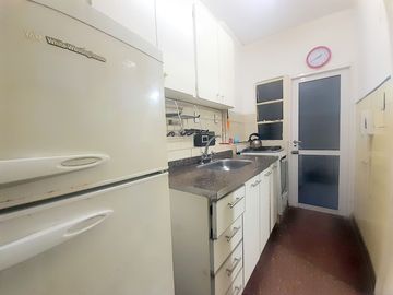 3 AMBIENTES Y 1/2 CON PATIO Y PARRILLA EN VENTA EN BELGRAN