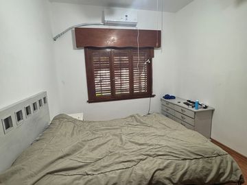 Venta Chalet 3 Ambientes con Jardín en Banfield.
