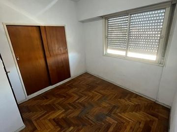 VENTA DEPARTAMENTO 3 AMBIENTES - AL FRENTE CON BALCON