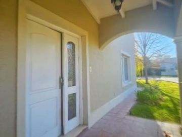 casa en venta, Barrio Comahue Golf Club, Neuquén