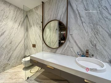 Casa con Alberca de Lujo en Venta en Villa Universitaria
