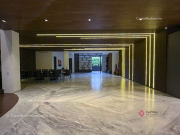 Casa con Alberca de Lujo en Venta en Villa Universitaria