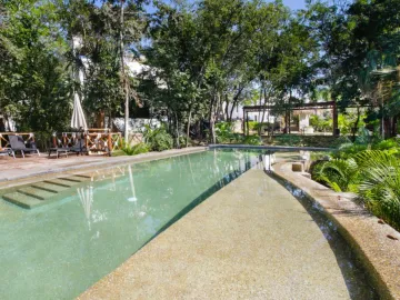Quinta en venta y renta en Residencial Bambú, Solidaridad, Quintana Roo