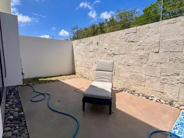 Quinta en venta y renta en Residencial Bambú, Solidaridad, Quintana Roo