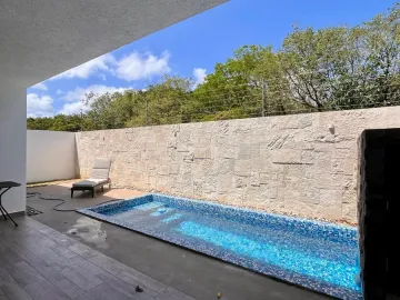 Quinta en venta y renta en Residencial Bambú, Solidaridad, Quintana Roo