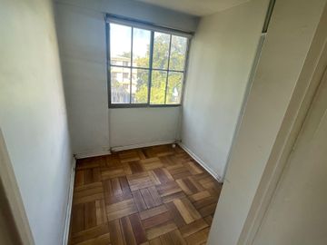 EXCELENTE OPORTUNIDAD EN SANTIAGO A PASOS METRO