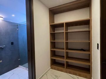 Casa nueva en venta en Loma Dorada.