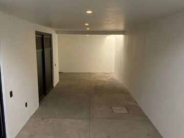 Casa nueva en venta en Loma Dorada.