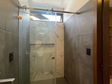 Casa nueva en venta en Loma Dorada.