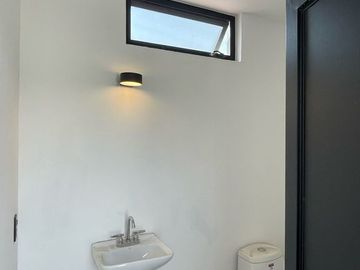 Casa nueva en venta en Loma Dorada.
