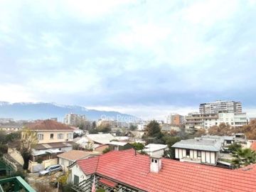 Departamento en Venta en Duplex 100m2 Ricardo Lyon Simon Bolivar