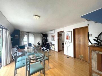 Departamento en Venta en Duplex 100m2 Ricardo Lyon Simon Bolivar