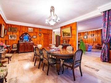 Gran Propiedad  con Terreno de 2.650m2 Ideal Para Inversión
