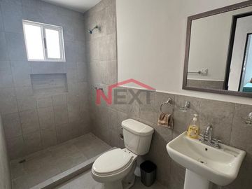 CASA EN VENTA AL PONIENTE EN SANTORINI