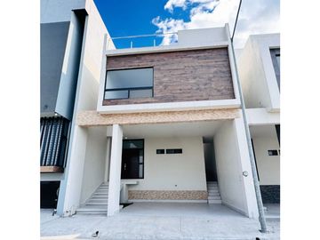 Casa en venta en La Montaña Residencial en Cumbres García